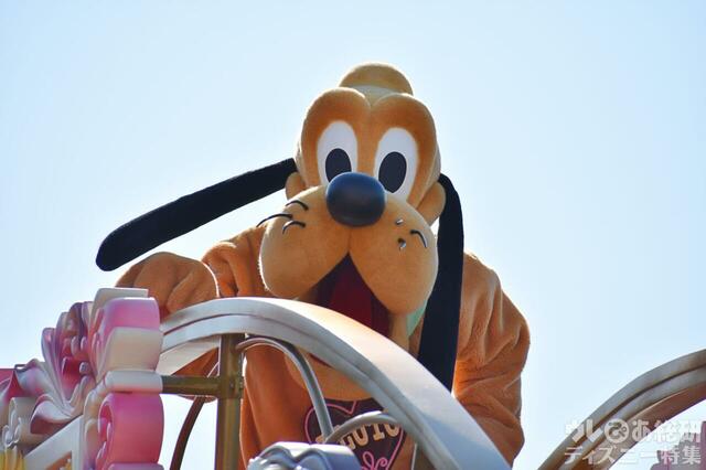 東京ディズニーランド「イッツ・ア・スウィーツフルタイム！」の模様：「ディズニー・パルパルーザ」第3弾「ヴァネロペのスウィーツ・ポップ・ワールド」