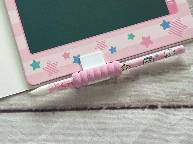 チョークをセットでしまえるようになっています♪