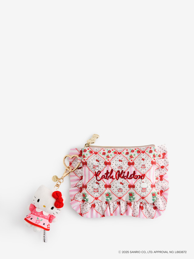 Cath Kidston × Hello Kitty フリルティッシュポーチ&マスコットチャームセット Patchwork各8,800円(税込)