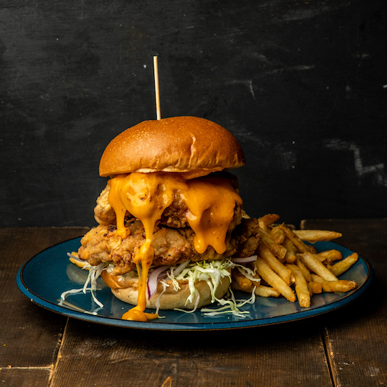 極厚チェダーチーズチキンBURGER