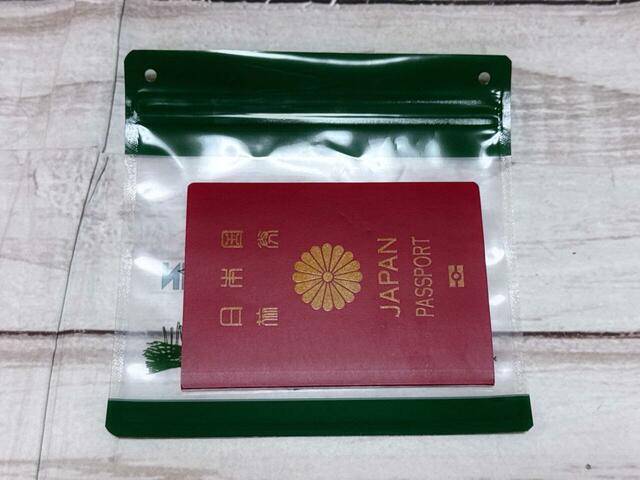 パスポート収納にぴったりなサイズ