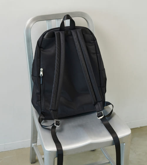 【ÉPOR・Pac Sac】デザインはシンプルなフォルム