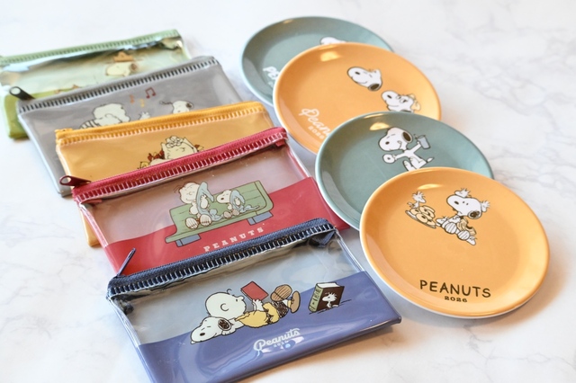 【ファミリーマート×PEANUTS】第1弾は「フラットポーチ」第2弾は「まめ皿」が登場