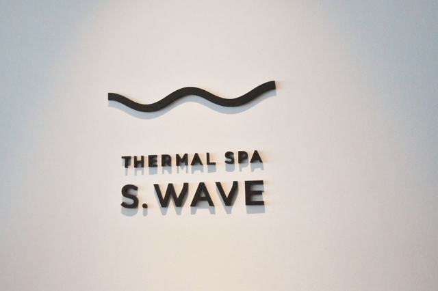 スパのロゴはSTUDIO NEWWORKのデザイン