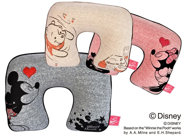 ディズニー トラベルピロー  コンサイス/1,900円/発売中