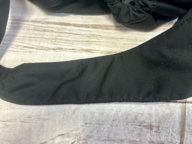 ショルダーストラップが幅広でふかふかした素材なため、肩の負担になりにくい！