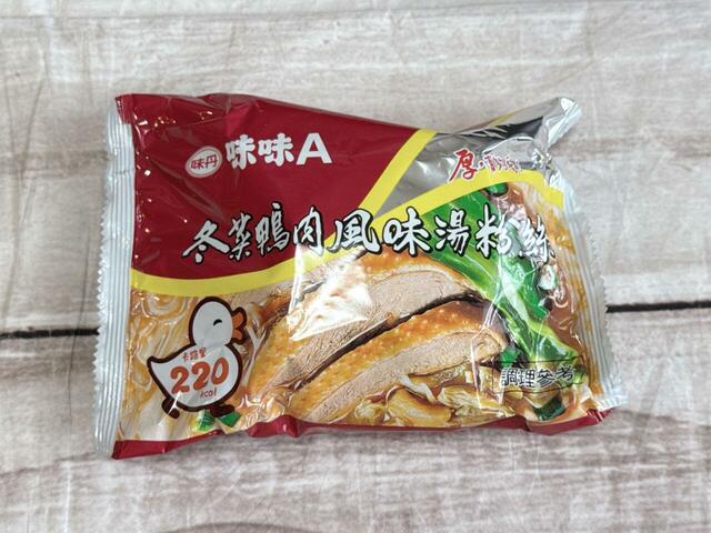 【カルディ台湾　好吃！バッグ／ウェイウェイA　鴨の春雨ヌードル】台湾大手食品メーカー「味丹」の人気ロングセラー商品！