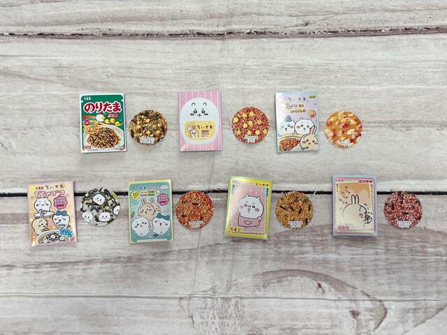 ふりかけの中身を袋に入れます。組み合わせは画像の通り