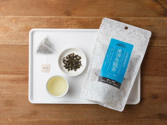 成城石井「お茶と楽しむ台湾グルメフェア」成城石井 凍頂烏龍茶 12p　755円 / 25p 1,394円 / 45p 2,150円