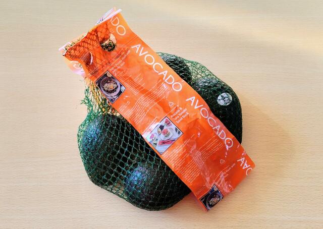 【コストコ　アボカド　6玉　998円】大きめのアボカドが6つ入り。内容量は1kgを超える