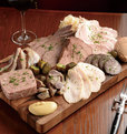 BISTRO Tradition 日本橋（日本橋）　シャルキュトリー盛り合わせ2人前1500円（写真は4人前）