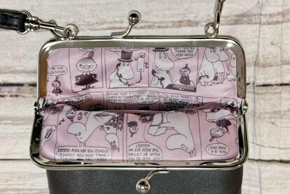 内側まで可愛すぎるムーミン付録でたよ！スマホショルダー＆バッグ