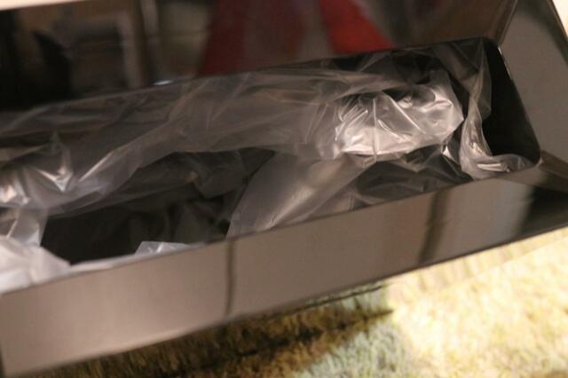 【山崎実業(Yamazaki)トラッシュカン ワイド ブラック】袋も取り付けられるので中が綺麗に保てます