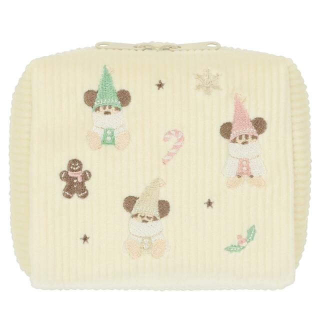 ポーチ 3,200円|東京ディズニーリゾート「ディズニー・クリスマス」スペシャルグッズ|販売店舗:東京ディズニーランド「ディズニー&カンパニー」、東京ディズニーシー「ガッレーリア・ディズニー」|発売日:2026年11月10日(火)