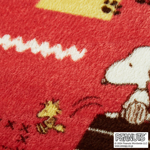 マイクロファイバーの低反発ウレタン入りラグ「スヌーピー」