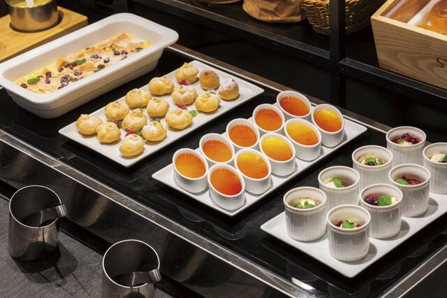 「デザートは4種用意」＜期間：2025年3月31日〜＞【優雅なランチタイムにおすすめ♪「ローズホテル横浜」の平日限定ランチメニューがリニューアル！】