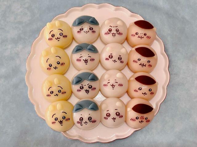 【ちいかわ食べマスモッチ】ひとつのお皿にぎゅうぎゅうに並べてみました♡