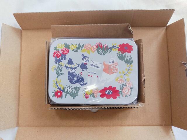 丁寧に梱包されている