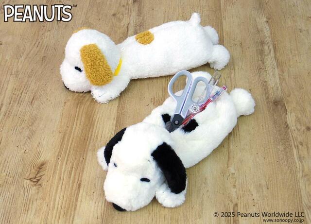 「PEANUTS ロングポーチ スヌーピー」2,530円（税込）