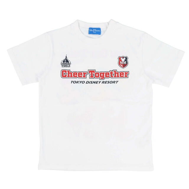 Tシャツ（130〜150） 2,600円｜東京ディズニーリゾート「ポンポンを持ったミッキーたちが元気に盛り上げてくれるグッズ」｜販売店舗：東京ディズニーランド「グランドエンポーリアム」、東京ディズニーシー「エンポーリオ」｜発売日：2025年4月24日（木）