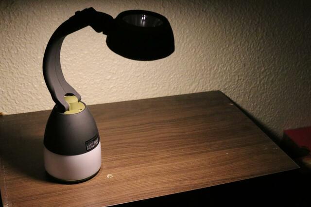 【ワークマン ヴァリアブル ランタンライト 乾電池式】日常使いもできるスタンドライト