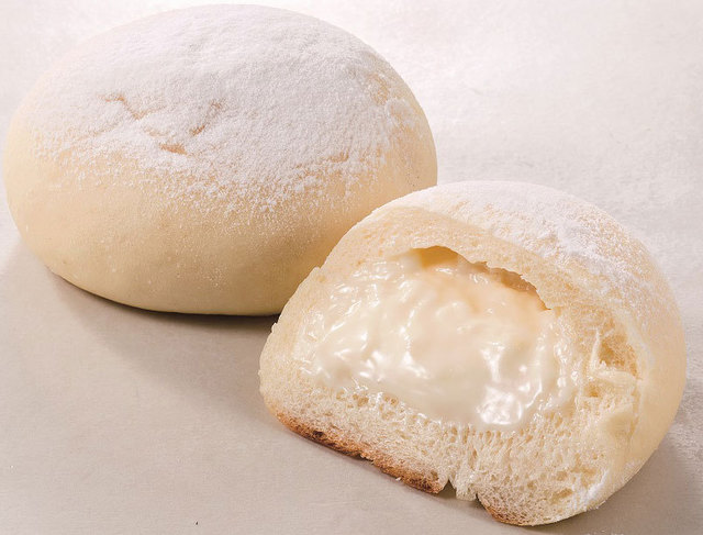 及川の好きな牛乳パン　248円