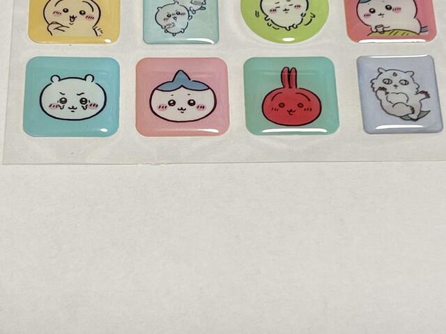 【ちいかわ100円雑貨】なんと最後の段には突然変異したハチワレ&うさぎが…!ちいかわワールドの闇深さも表されています