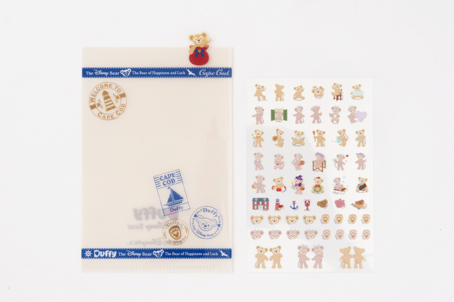 毎年違うおまけも楽しみ｜スケジュール帳 ¥2,400（2017年8月10日発売）販売店舗／東京ディズニーシー「マクダックス・デパートメントストア」