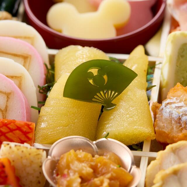 おせち・特段重「ミッキー＆フレンズ」 24,900円｜ベルメゾン「ディズニーデザインおせち」2026年度版