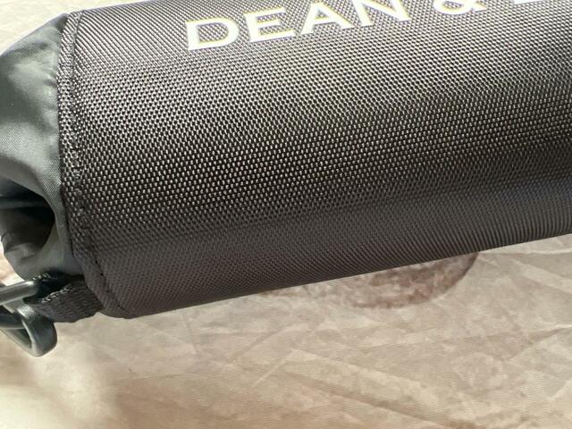 シャカシャカした手触りのポリエステル生地