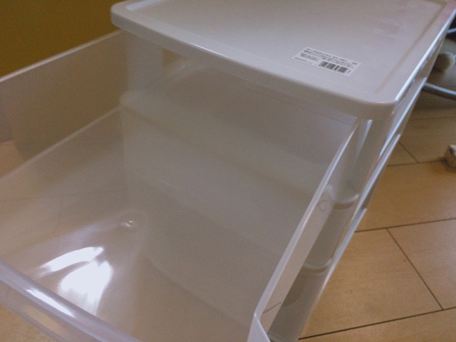 【アイリスオーヤマ アイリスオーヤマ チェスト テーブルチェスト】サイズは幅25.2×高さ32.4×奥行32.2cm