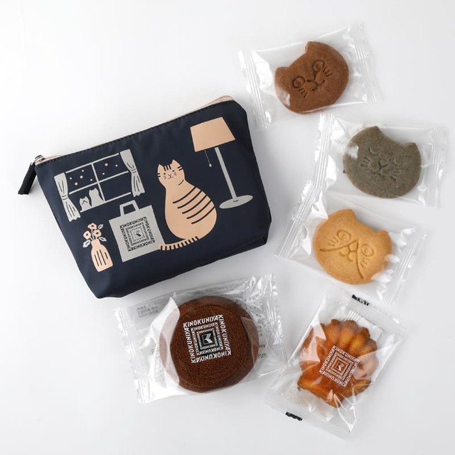 【紀ノ国屋】「紀ノ国屋 ねこスイーツポーチ」ネイビー ￥1,652
