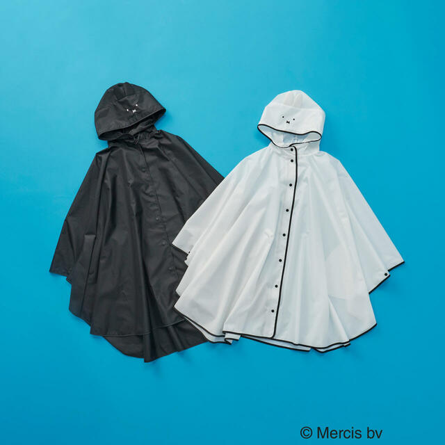 【ミッフィー×OPAQUE.CLIP/ポケッタブルレインポンチョ】フード部分にさりげなくミッフィーのお顔が!シンプルで使いやすいデザインです(税込6600円)