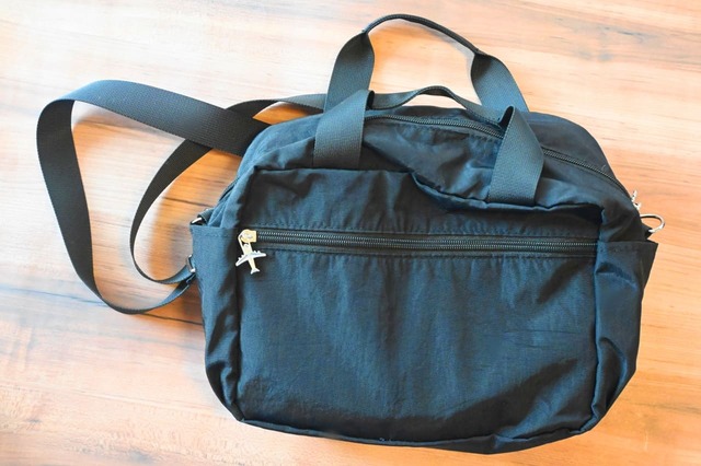 【「日本旅行が考えた 旅の快適さを追求した2WAYショルダーバッグBOOK」(宝島社)】バッグのサイズは縦20×横26×マチ12cm