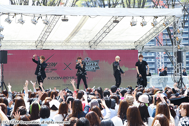 HIGH4@KCON-2015-Japanコンベンション