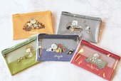【ファミリーマート×PEANUTS】《キャンペーン第1弾「フラットポーチ」》対象商品を2個同時購入ごとに、ファミマ限定のオリジナルのフラットポーチがもらえます♪