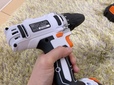 【アイリスオーヤマ 充電式ドライバドリル JCD28-C】ネジ穴も潰しにくい