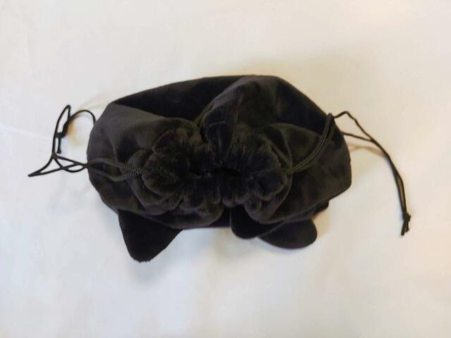 巾着式で、開け閉めも簡単【ニトリ デコホーム】デコネコ（巾着ポーチ）