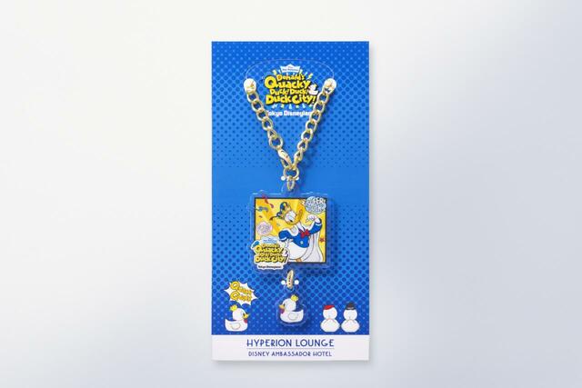 (2025年5月16日~2025年6月30日)ハイピリオン・ラウンジ ディズニー・パルパルーザ ドナルドのクワッキー・ダック!ダック!ダックシティ!プレミアムスウィーツセット チャーム