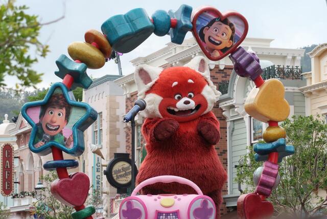 パレード「フレンドタスティック！“Friendtastic!” Parade」