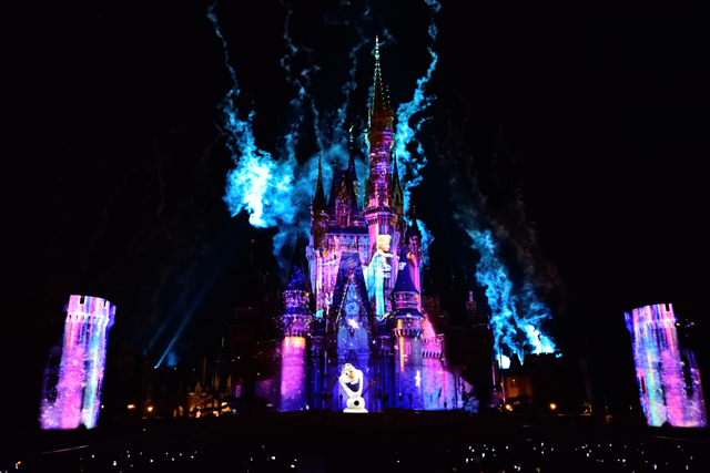 東京ディズニーランド「ワンス・アポン・ア・タイム～スペシャルウィンターエディション～」映画『アナと雪の女王』シーン全公開! ©Disney 64