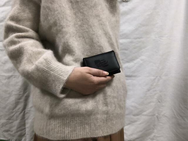 「リンネル 2023年1月号増刊」服を選ばないデザインなので、綺麗目コーデでも使える