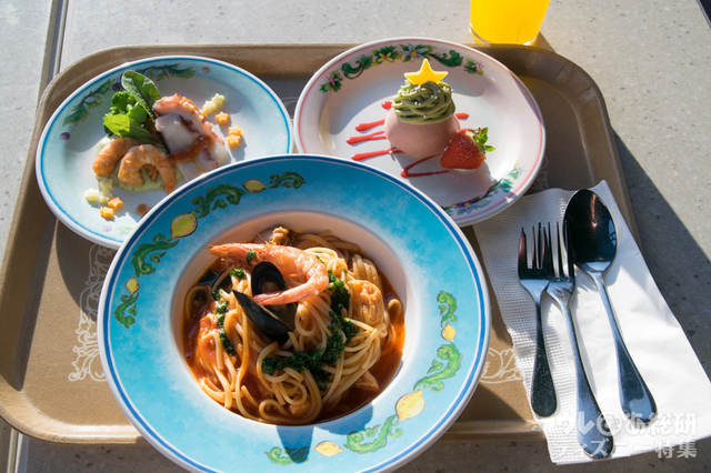 スペシャルセット 2,180円｜カフェ・ポルトフィーノ｜東京ディズニーシー「クリスマス・ウィッシュ」