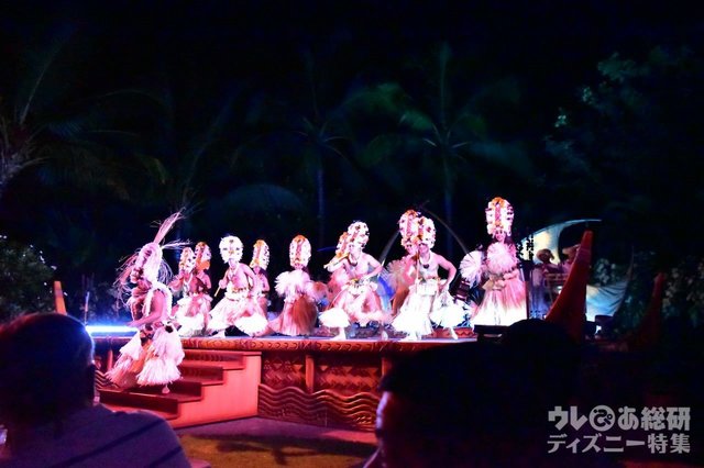 タヒチアンダンス 2  撮影 / 筆者