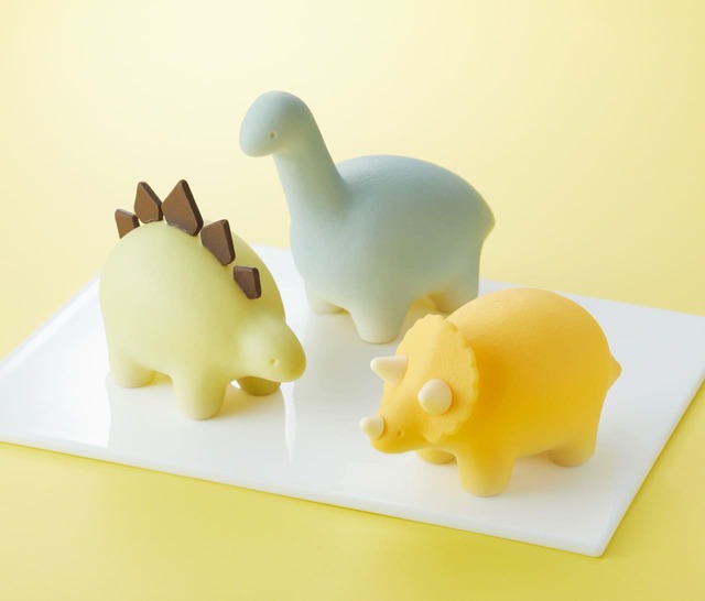 「SMILELABO(スマイルラボ)」ショコラノドン(ステゴ・クビナガ・トリケラ)/各 2,916 円