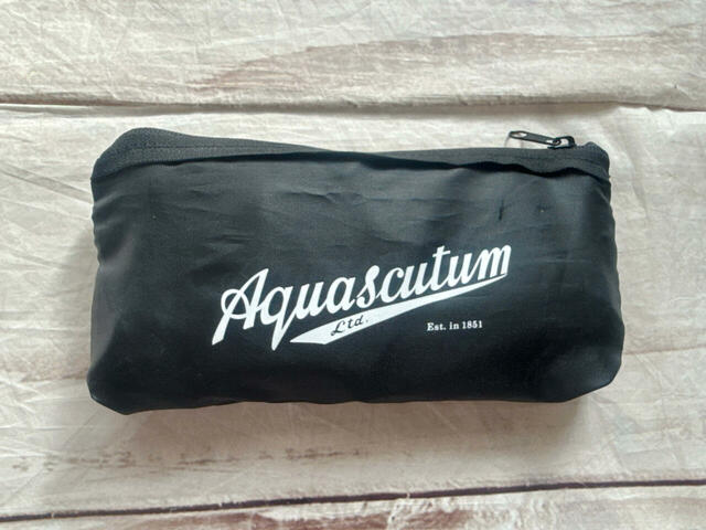 バッグが収納できます!ファスナーを閉じて完成♪