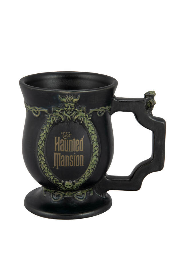 マグカップ 2,900円|サイズ:直径約9×高さ約12cm|東京ディズニーリゾート「ディズニーストーリービヨンド」グッズ|販売店舗:東京ディズニーランド「キングダム・トレジャー」|発売日:2023年1月26日(木)