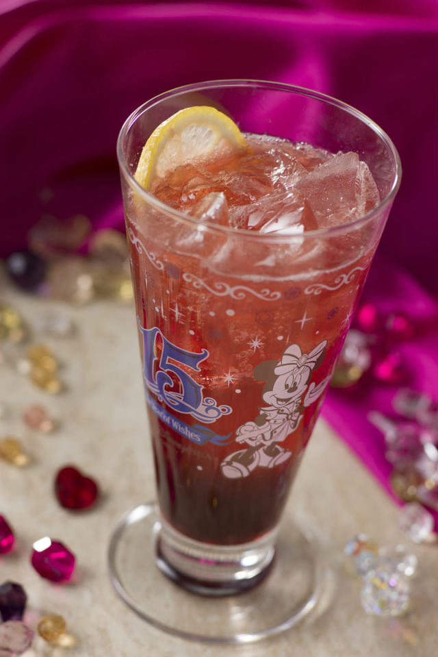 テディ・ルーズベルト・ラウンジで発売されているコレクタブルグラス ￥1,700