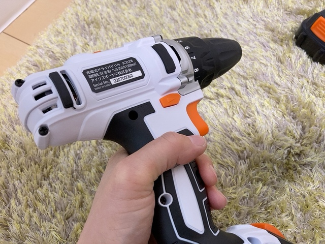 【アイリスオーヤマ 充電式ドライバドリル JCD28-C】ネジ穴も潰しにくい