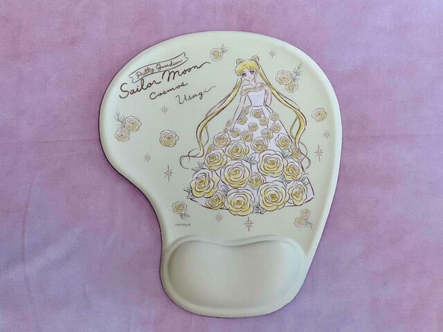 【3COINS×セーラームーン】サイズは約縦23×横19cm